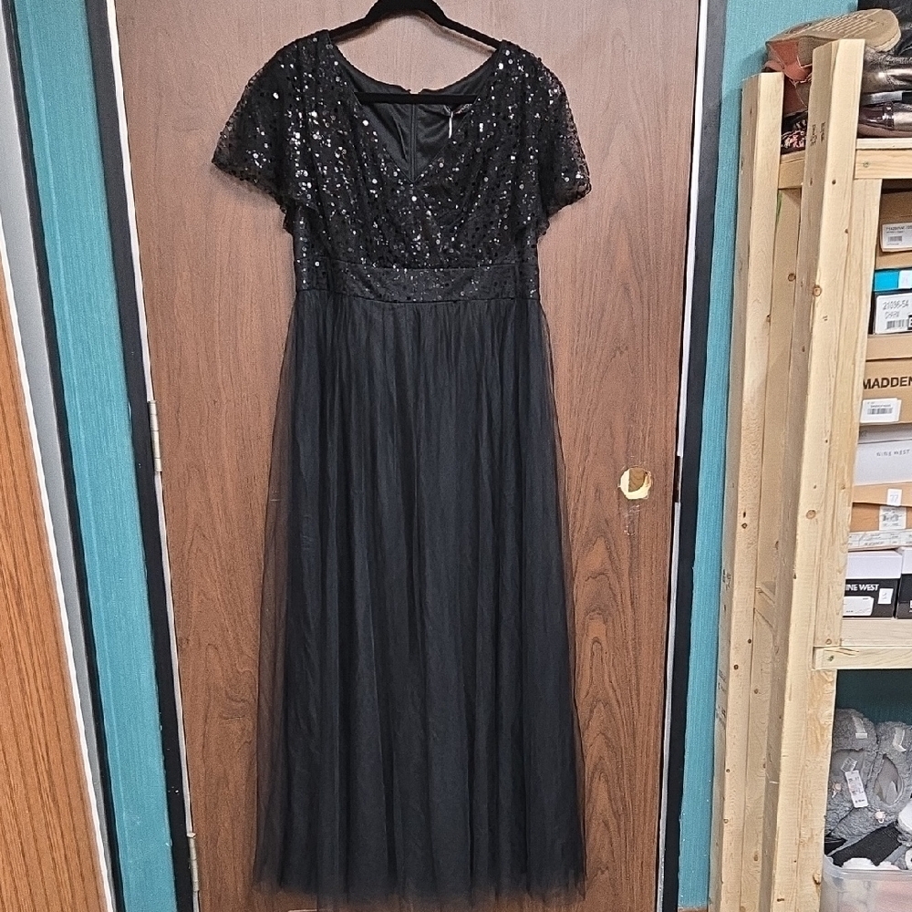 Ever Pretty Size 0XL Black Short Sleeve Maxi Length Sequined Dress